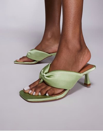 kitten heel toe thong sandal in sage