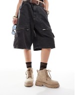 Exton lace up boots in nubuck taupe