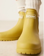 Wilton wellington boots in limeade