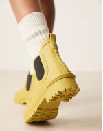Wilton wellington boots in limeade