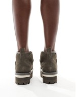 suede flatform boots in grey