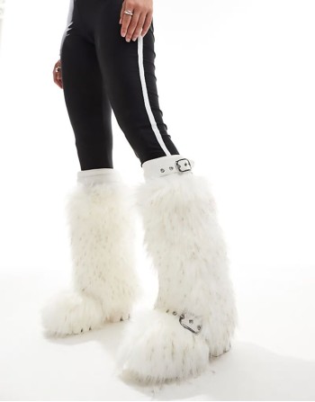 Tommie fluffy knee boots in white