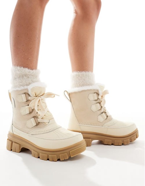Torino V WP waterproof fleece lined faux fur leather snow boots in honey white and sea salt