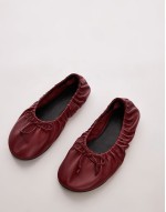 Claire leather ruched ballet flats in red