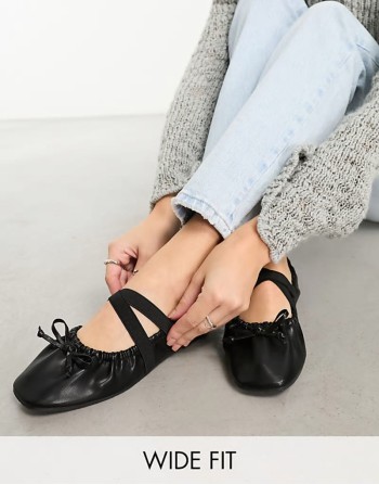 60% New Wide Fit Los Angeles ruched ballet in black PU