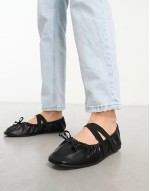 60% New Wide Fit Los Angeles ruched ballet in black PU